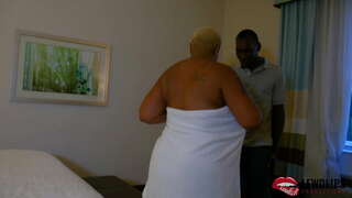 Леди Оникс трахает өз массаж жасаушы