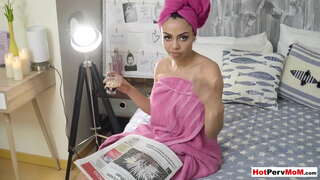 Big boobed lahticity in italy cougar mommy riding ngomhla wakhe stepsons dick