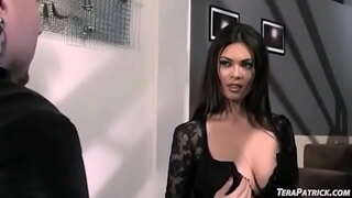 Asiaidd Tera Patrick Fucks Alexis Amore Yn Boeth 3Some
