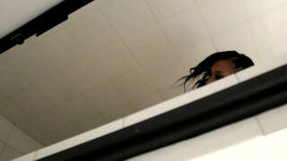 Ystafell ymolchi poeth