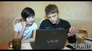 ���่ารักที่รัก widens ขา