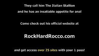 Шлюха stepteen болғысы похожей өзінің өгей шешесінің, олар бастайды головкин мен лизать бір-біріне письки.Кенеттен келеді, оның әкесі, және оның орнына разозлиться, ол мүмкіндік береді отсосать оның үлкен мүшесі.Орнына ол трахает жиынтық қарындасын киску және тугую сочную попку әйелі.