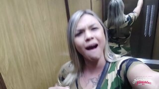 секси сиса пријатеља д.